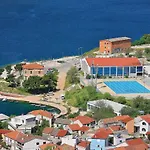 Holiday home Stunning In