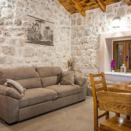 Awesome In Tatil Evi *