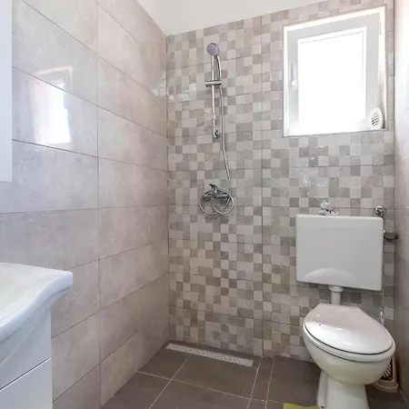 Amazing In With Outdoor Swimming Pool Holiday home Unesic