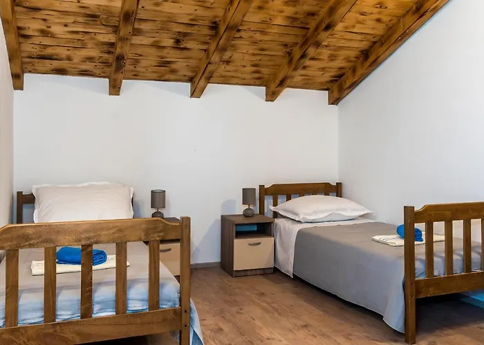 Stunning In Unešić