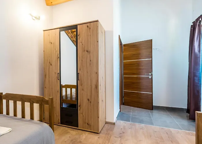 Nyaraló Stunning In