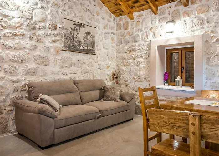 Stunning In Nyaraló *