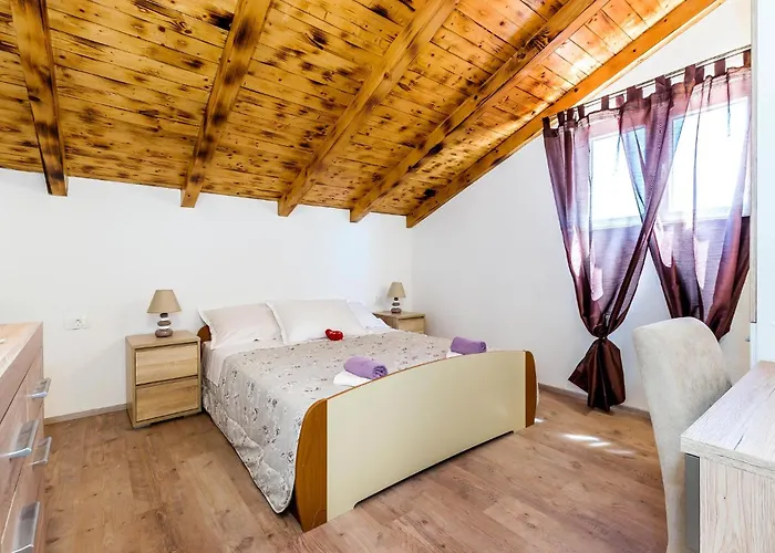 Stunning In * Unesic